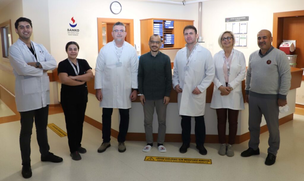 Alport Sendromlu Üç Kardeş SANKO Üniversitesinde Yaşama Döndü