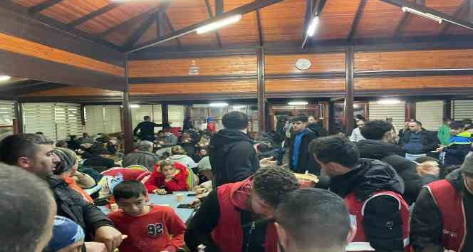 Büyükşehir, deprem sonrası yaklaşık 8 bin depremzedeye yuva oldu