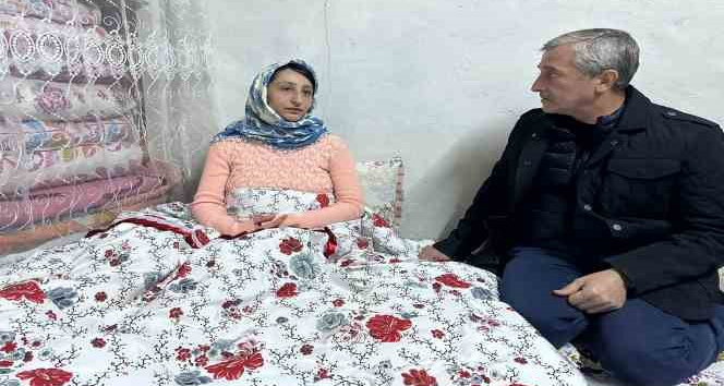 Tahmazoğlu’dan göçük altından çıkarılan depremzedeye ziyaret
