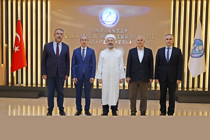 Diyanet İşleri Başkanı Erbaş’tan, Rektör Demir’e hayırlı olsun ziyareti