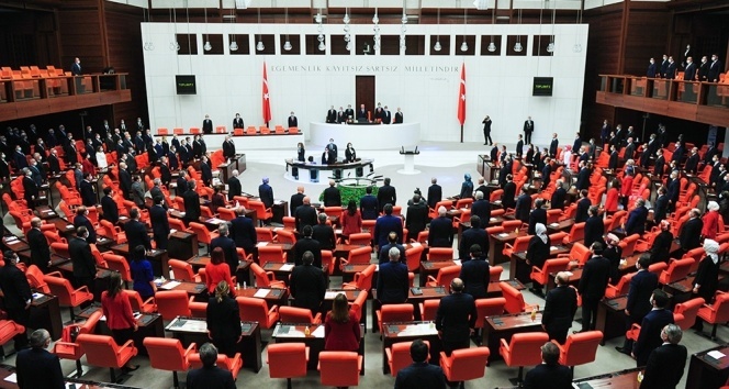 Emeklilikte Yaşa Takılanlar yasa teklifi TBMM’de kabul edildi