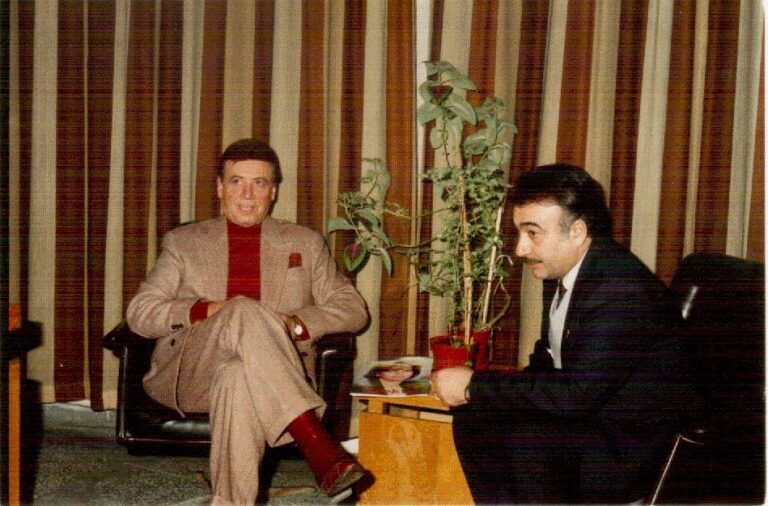 M. Erhan Durukan: “ÖZAY GÖNLÜM”