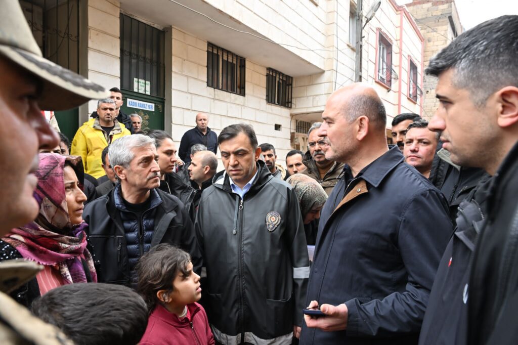 ŞAHİNBEY BELEDİYESİ, ŞANLIURFALI KARDEİLERİNİN YANINDA
