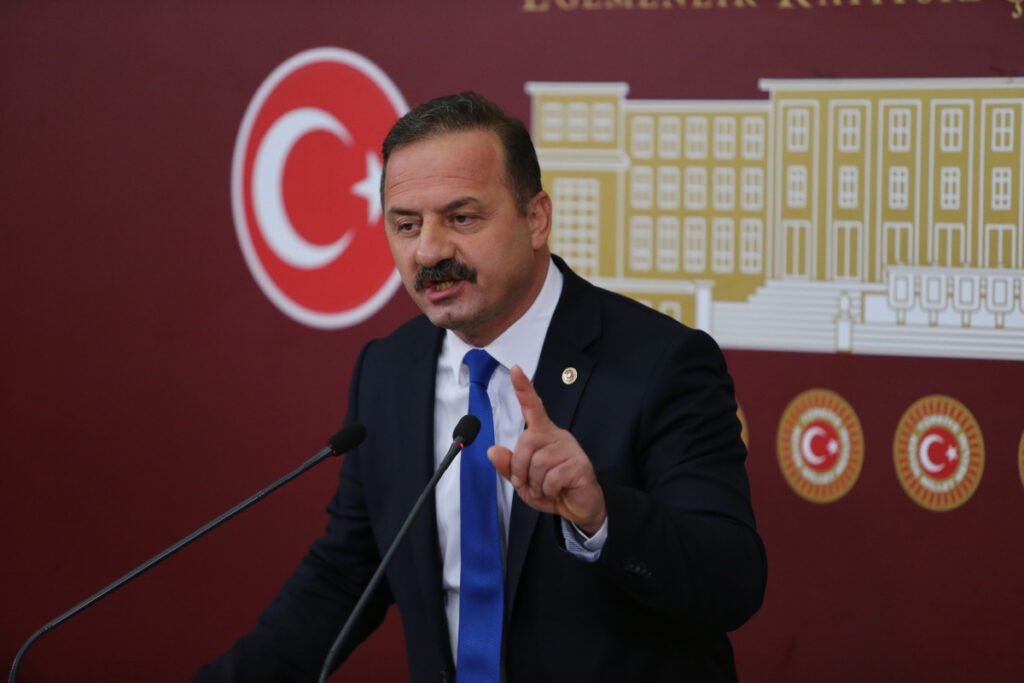 Yavuz Ağıralioğlu, İYİ Parti’den istifa ettiğini açıkladı