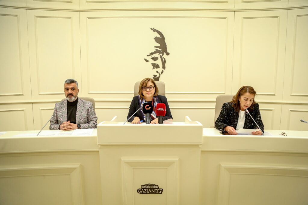 Büyükşehir’in gündemi depremzedeler oldu