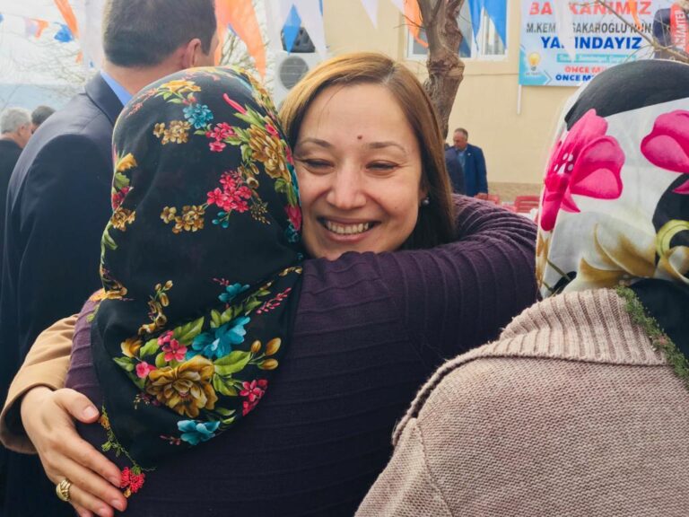 DR. DERYA BAKBAK’IN ANNELER GGÜNÜ MESAJI