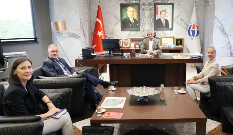 BM HEYETİNDEN PROF. DR. REKTÖR ÖZAYDIN’A ZİYARET