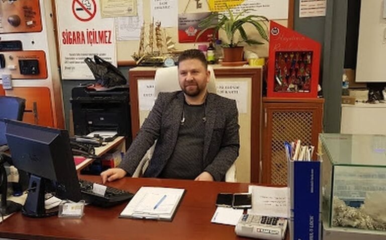 Anahtarcı Sarı Erdem Usta: “Bayramınızı candan kutluyorum”