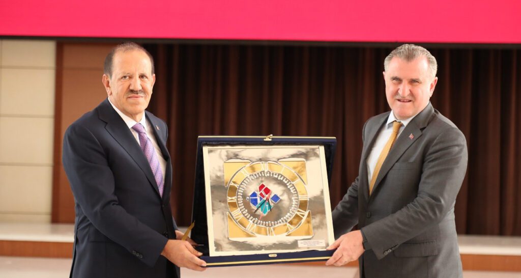 Bakan Bak, Hasan Kalyoncu Üniversitesi’nde