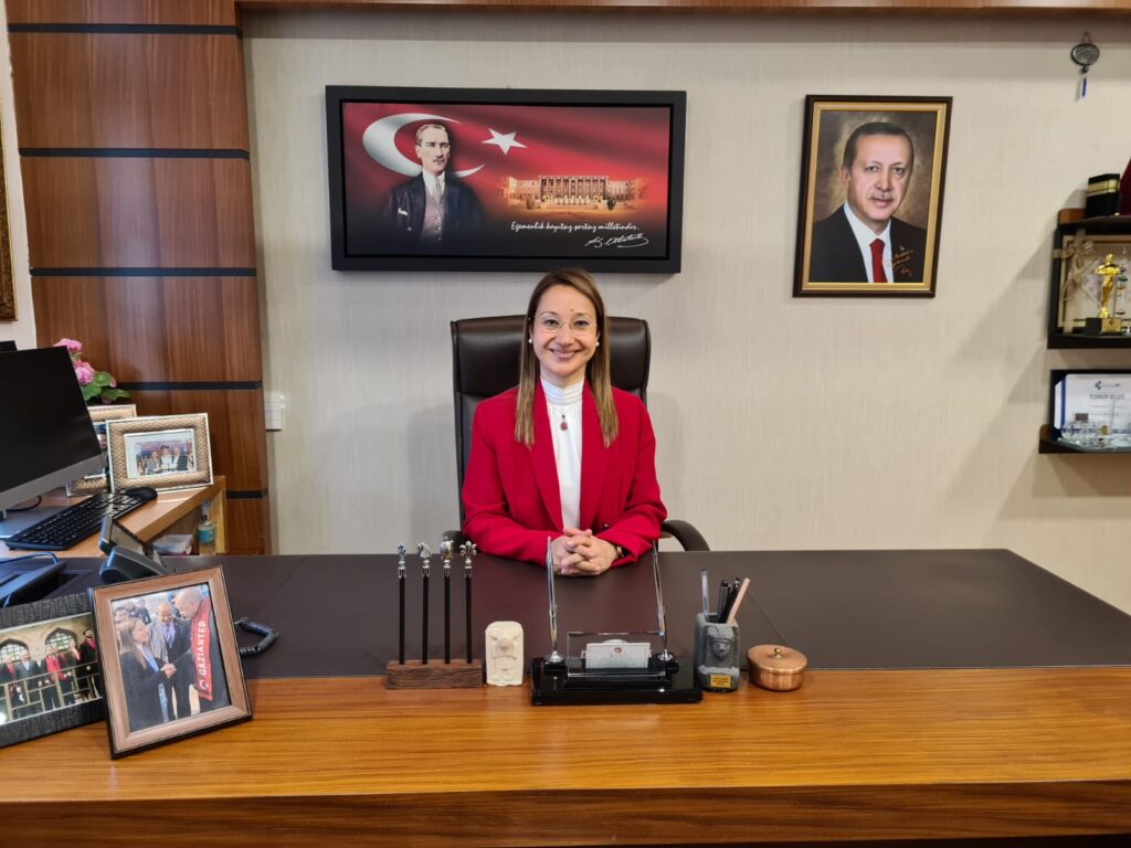 DERYA BAKBAK’IN 15 TEMMUZ MESAJI