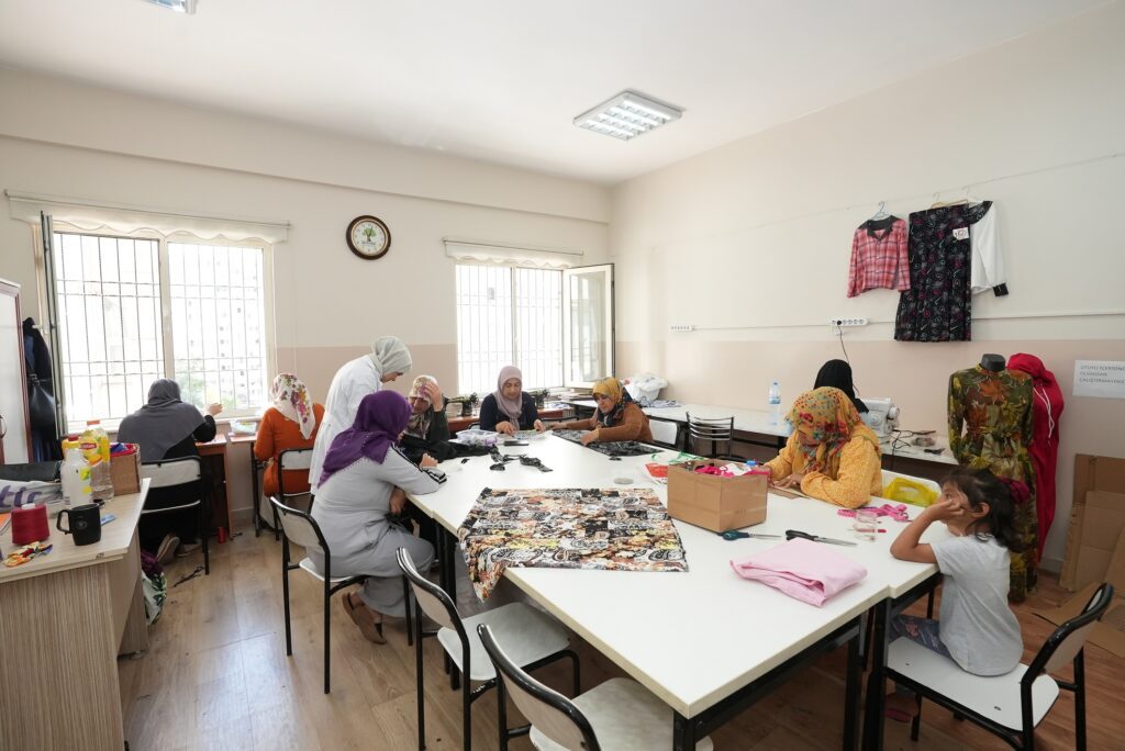 Şehitkamilli kadınlardan giyim kursuna yoğun talep