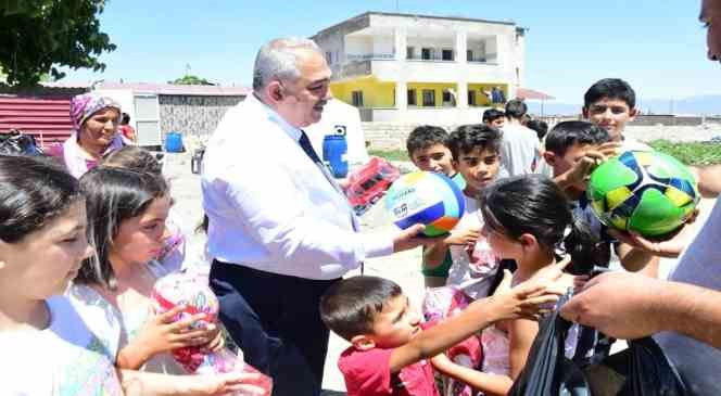 İl Başkanı Murat Çetin, Depremzedeleri yalnız bırakmıyor