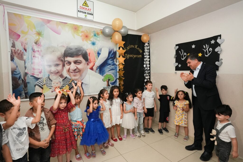 İŞARET DİLİNİ ÖĞRENDİLER, SERTİFİKA ALMAYA HAK KAZANDILAR