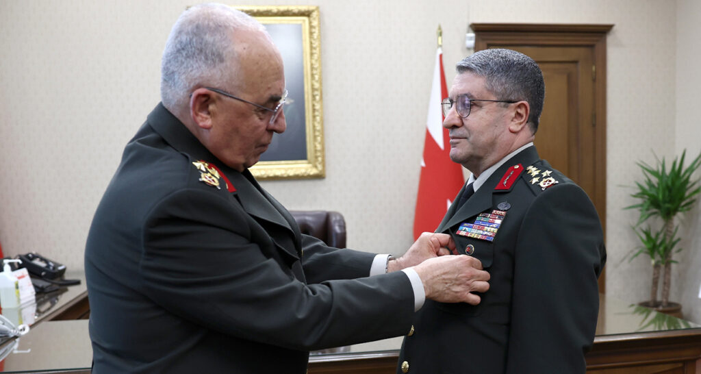 Kara Kuvvetleri Komutanlığı’nda devir-teslim töreni