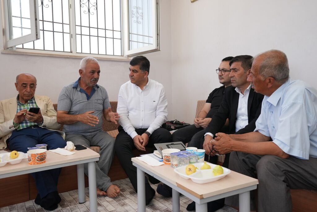 VATANDAŞLARDAN, BAŞKAN FADILOĞLU’NA HİZMET TEŞEKKÜRÜ