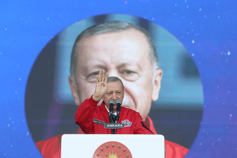Cumhurbaşkanı Erdoğan: “Tüm yatırımımızı gençlerimize yapıyoruz”