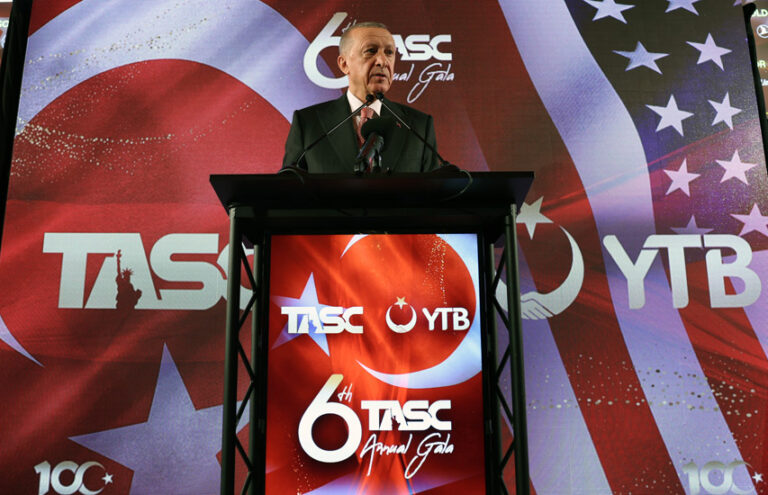 Cumhurbaşkanı Erdoğan: “Türkiye-Amerika arasındaki münasebetler günden güne gelişiyor”