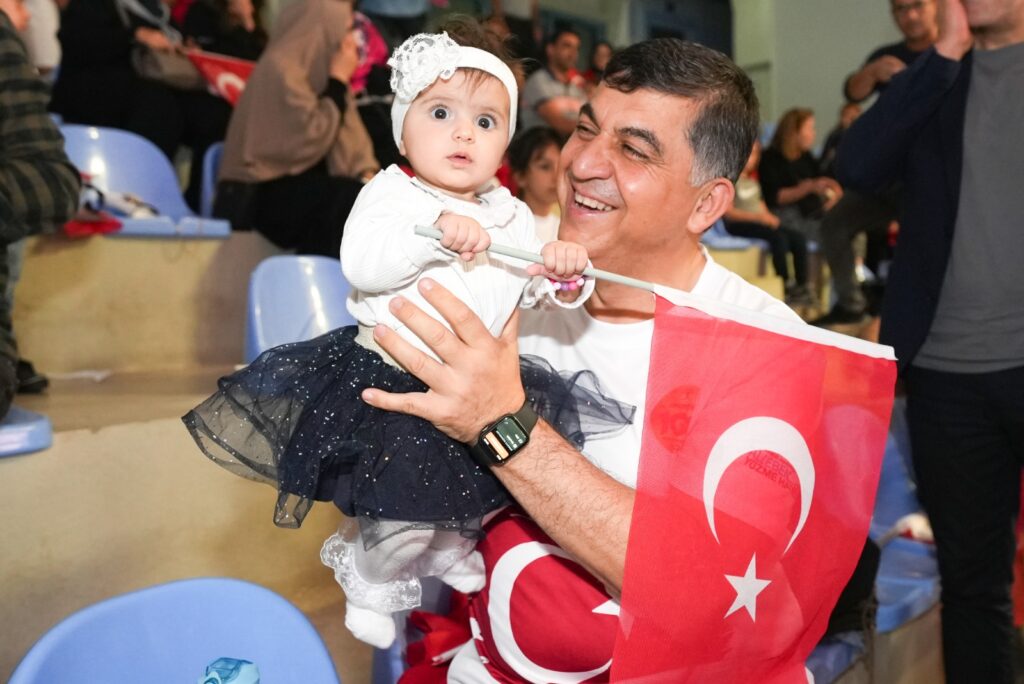 GAZİANTEP, TÜRK BAYRAĞININ ETRAFINDA BULUŞTU