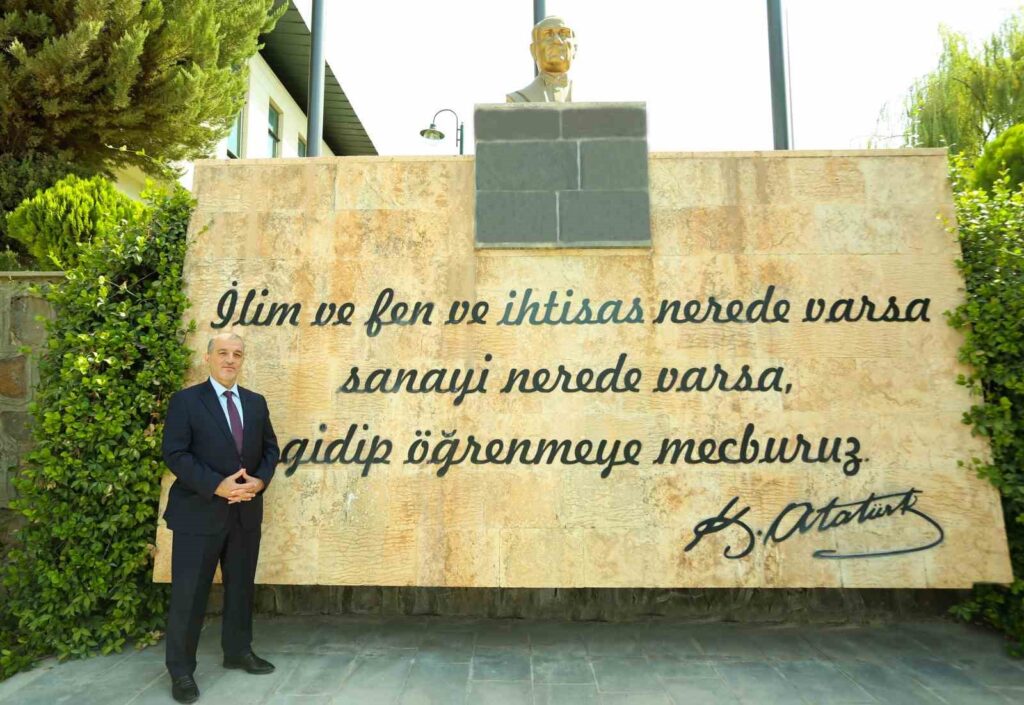 HKÜ Rektörü Dereli’nin 100. Yıl mesajı
