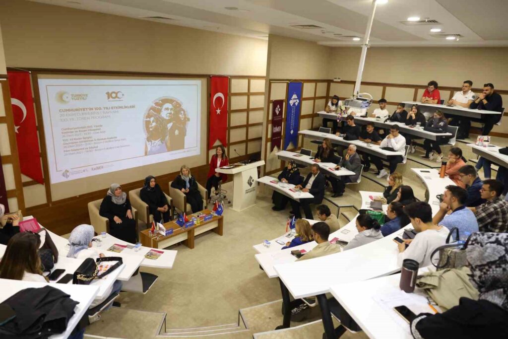 Cumhuriyetin 100. yılında girişimci kadınlar HKÜ’de başarı hikâyelerini anlattı