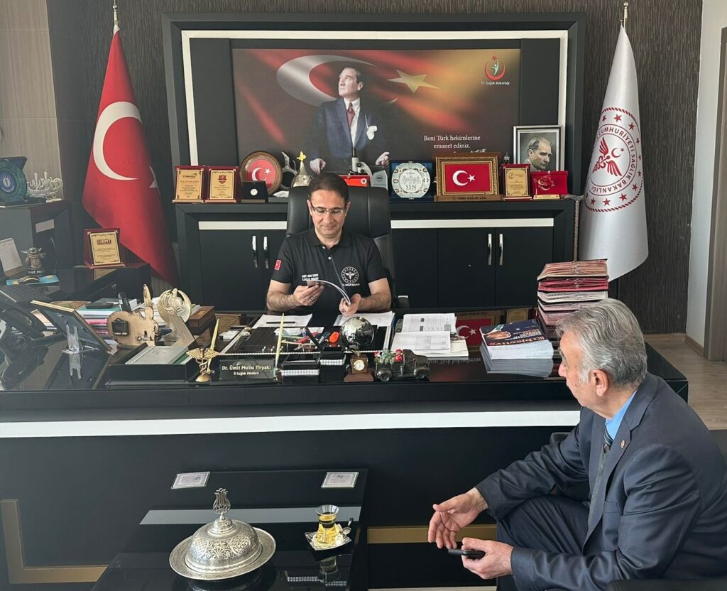 M. Erhan Durukan: “Gaziantep İl Sağlık Müdürü Tiryaki ile ayaküstü sohbet”