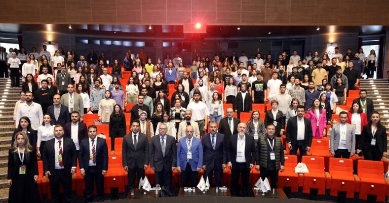 GAÜN’DE 42. YÖNEYLEM ARAŞTIRMASI VE ENDÜSTRİ MÜHENDİSLİĞİ ULUSAL KONGRESİ