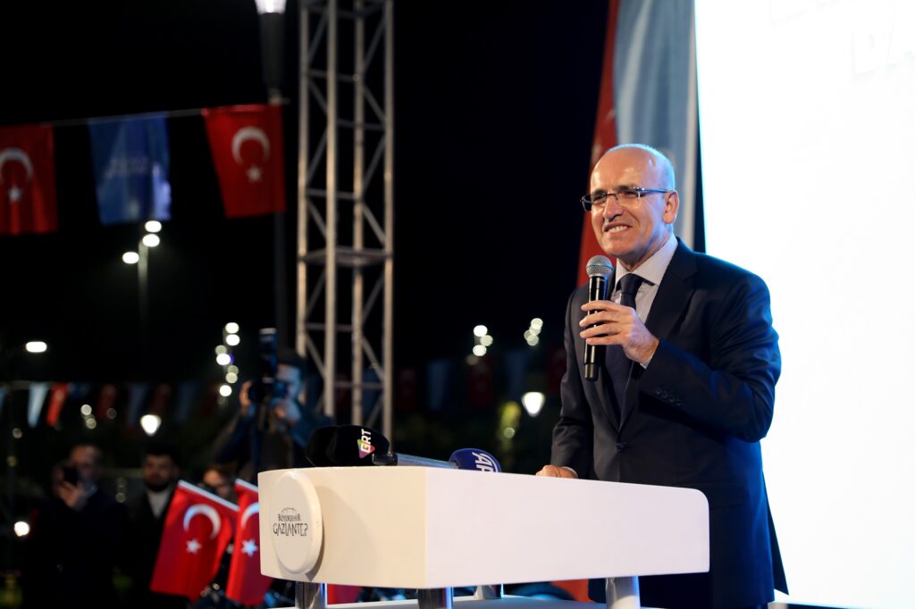 BAKAN ŞİMŞEK’TEN BAŞKAN FATMA ŞAHİN’E ÖVGÜ DOLU SÖZLER!