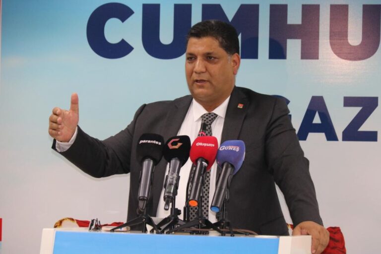 VAKIF KİRACILARINA FAHİŞ ZAMMA TEPKİ