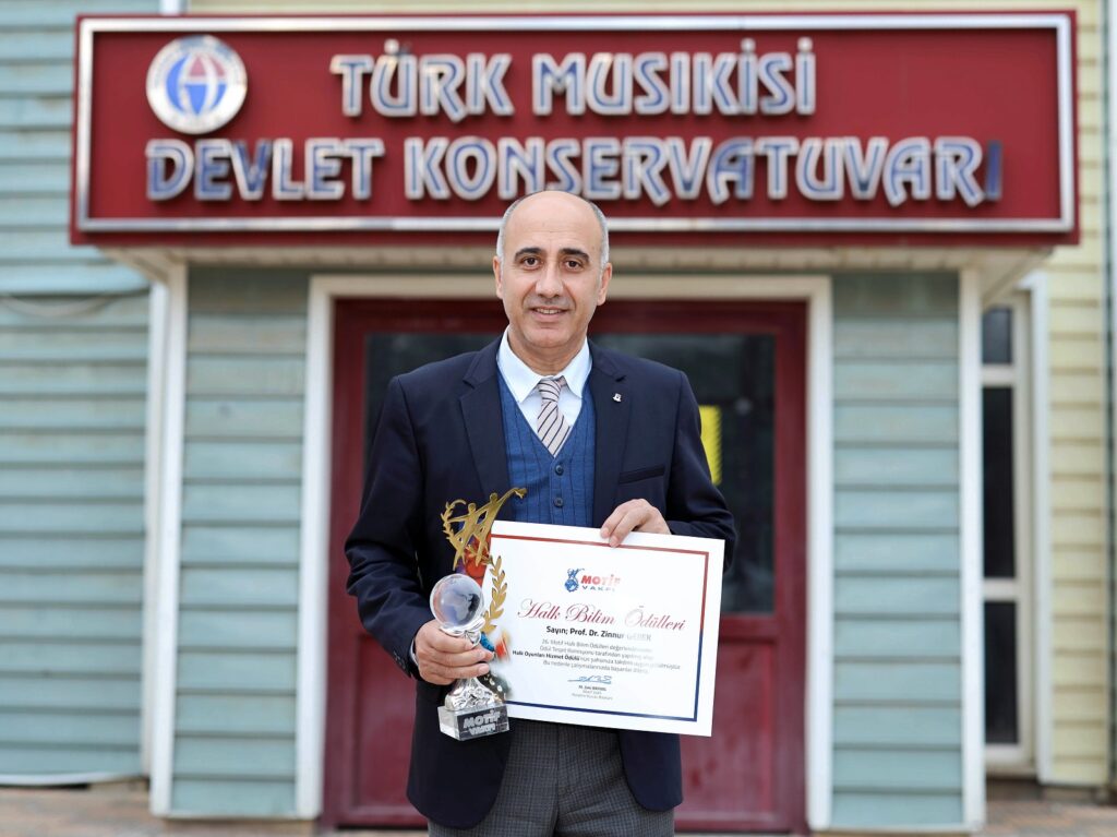 GAÜN’LÜ AKADEMİSYENE HALK BİLİM ÖDÜLÜ