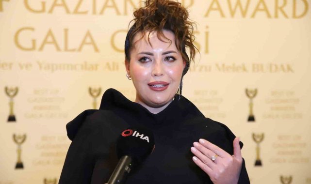 Yılın en dikkat çeken cilt uzmanı ödülü Filiz Coşkun’a verildi