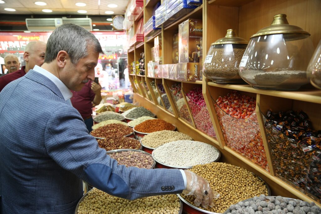 ŞAHİNBEY BELEDİYESİ ZABITA EKİPLERİ 2023 YILINDA 38.944 İŞ YERİNİ DENETLEDİ
