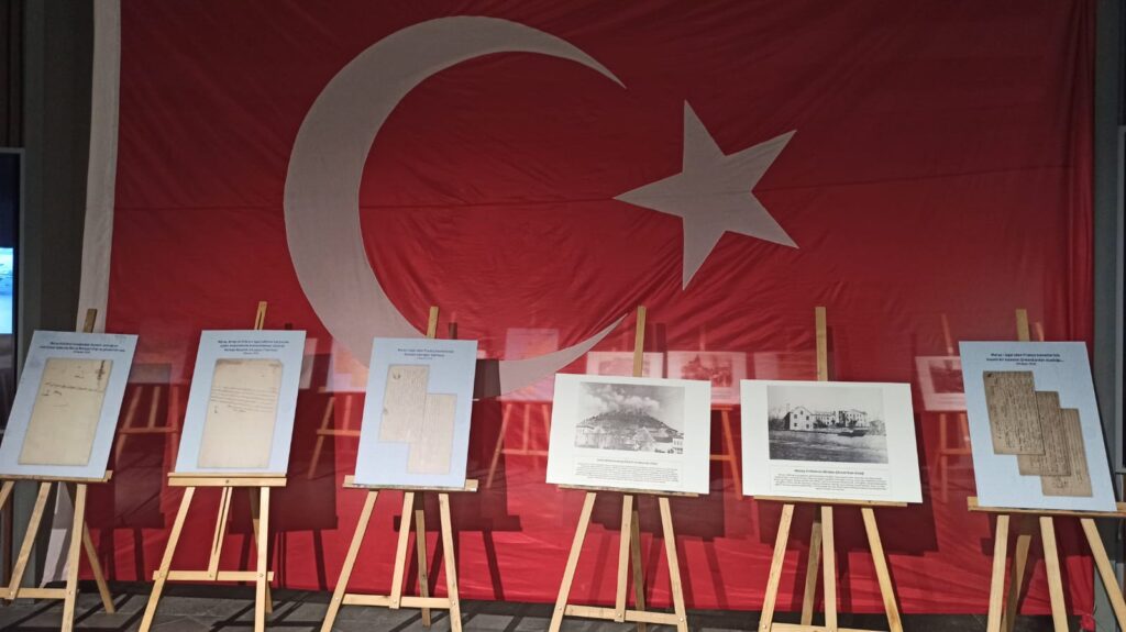 BÜYÜKŞEHİR, 104. YILINDA KAHRAMANMARAŞIN KURTULUŞU TEMALI PANEL VE SERGİ DÜZENLEDİ