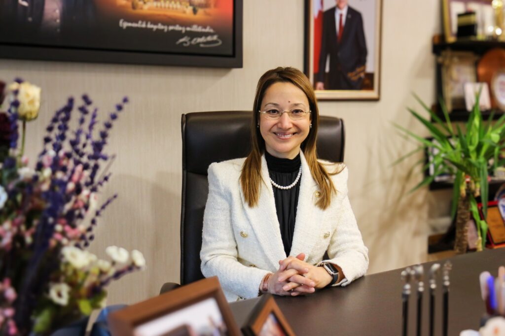 BAKBAK: “MİLLETİMİZLE KENETLENEREK YARINLARIMIZ İÇİN ÇALIŞACAĞIZ”