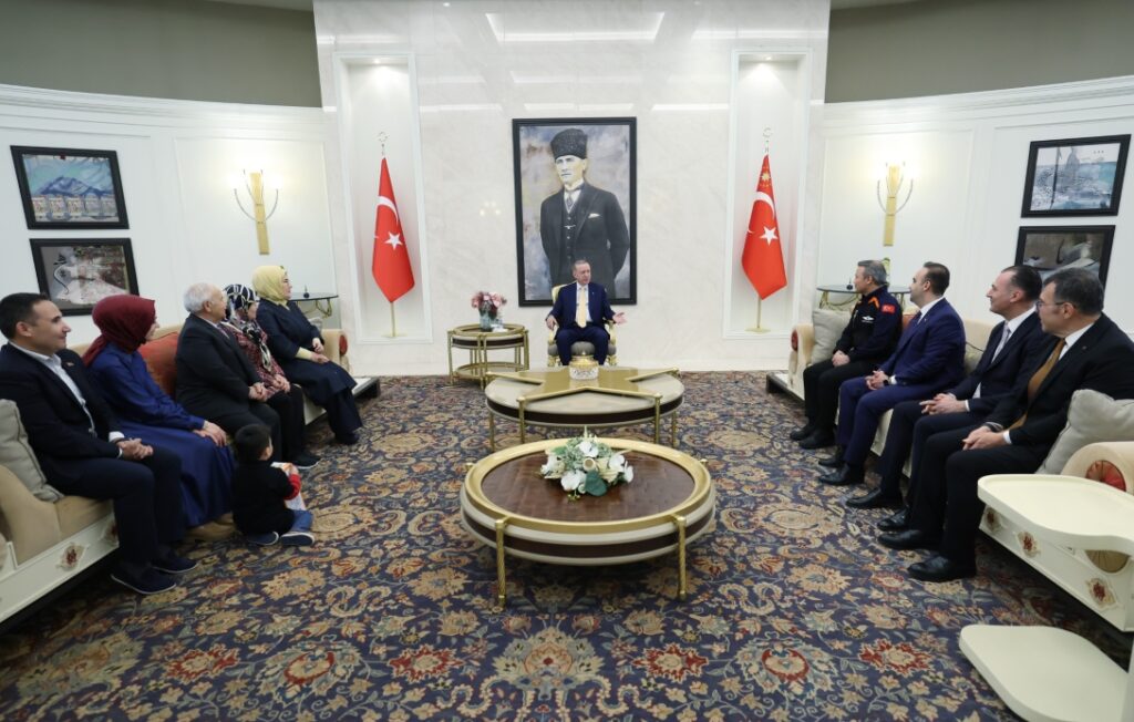 Cumhurbaşkanı Recep Tayyip Erdoğan, Türkiye’nin ilk Astronotu Alper Gezeravcı’yı kabul etti