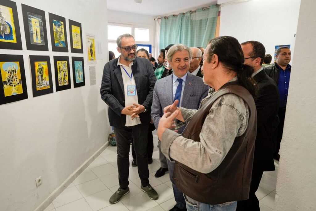 GAÜN’LÜ AKADEMİSYEN TUNUS’TA SERGİ AÇTI