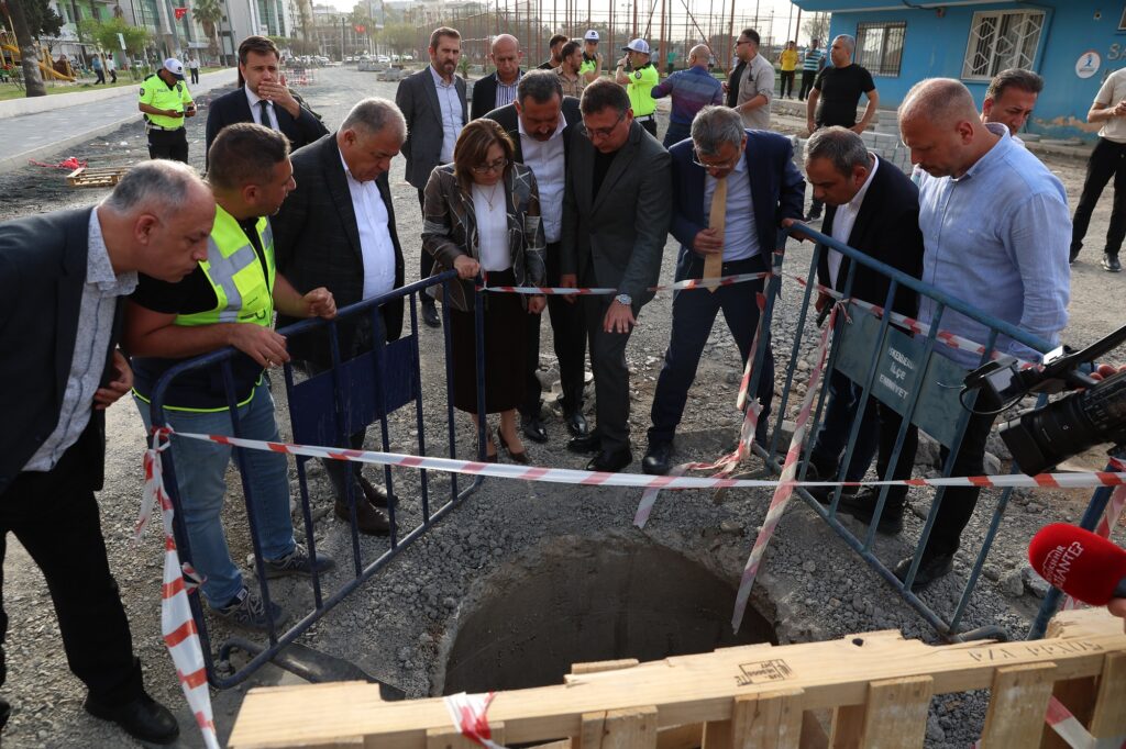 GAZİANTEP BÜYÜKŞEHİR’DEN İSKENDERUN’A ALTYAPI VE ÜSTYAPI DESTEĞİ!