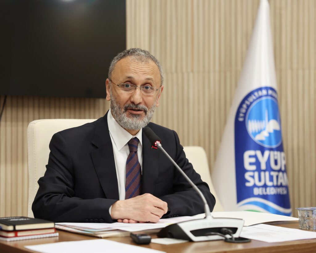 Dr. Mithat Bülent Özmen: “Eyüpsultan’da 10 yıllık işi 5 yılda yapacağız”