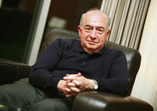M. Erhan Durukan: “TINAZ TİTİZ”