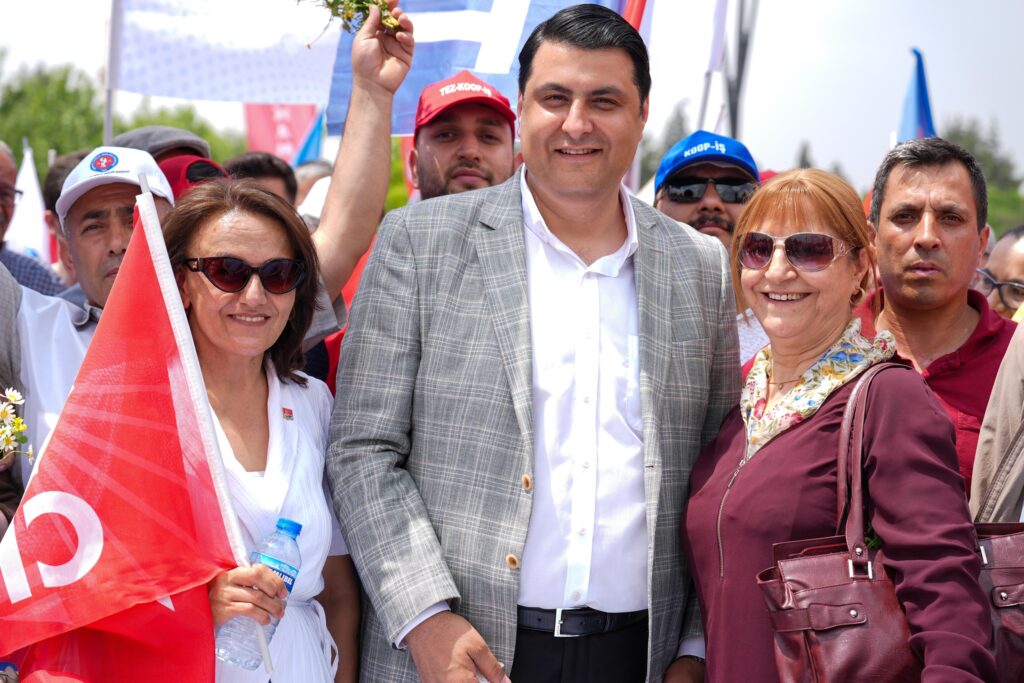 BAŞKAN YILMAZ, İŞÇİNİN BAYRAM COŞKUSUNA ORTAK OLDU
