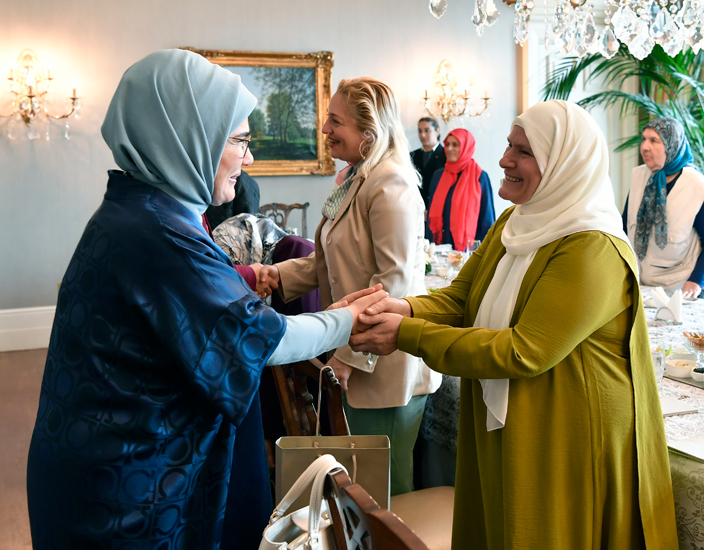 Emine Erdoğan, Anneler Günü vesilesiyle Devlet Konukevi’nde anneleri ağırladı