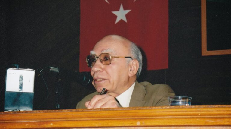 Tahsin Tiryaki: “Ömer Faruk Akün”