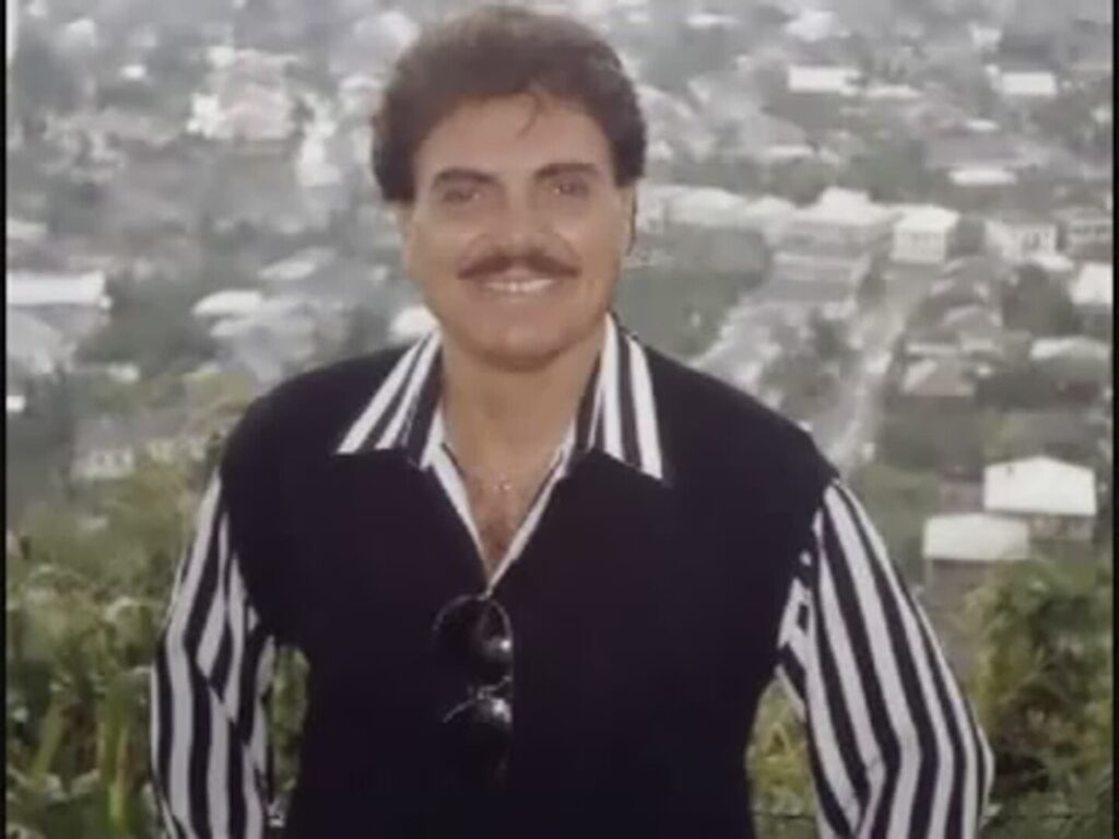 Tahsin Tiryaki: “YILDIRAY ÇINAR”