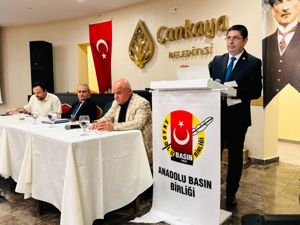 M. Bora Zor: “BASIN SEKTÖRÜ BİR YÜKÜ DAHA KALDIRAMAZ”