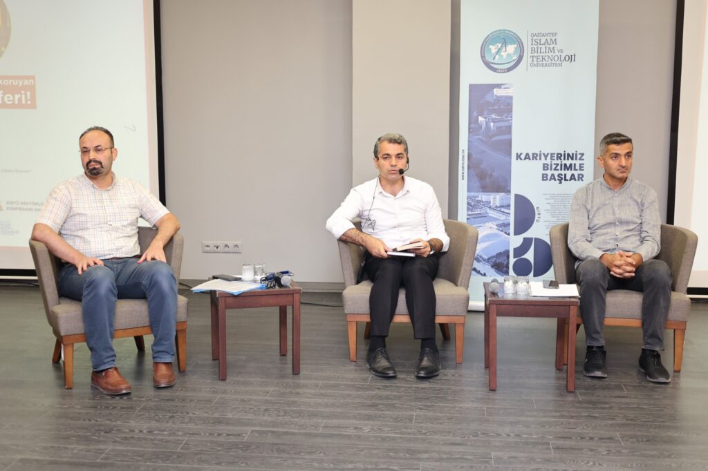 GİBTÜ’de 15 Temmuz Demokrasi ve Milli Birlik Günü paneli düzenlendi