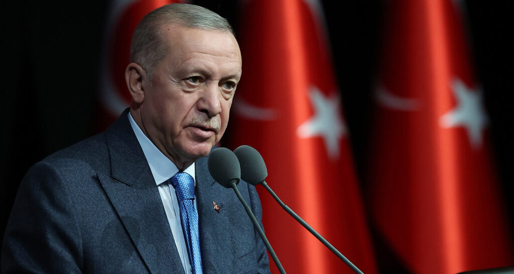 Cumhurbaşkanı Erdoğan: ”Kalleş suikastı şiddetle kınıyor ve lanetliyorum”