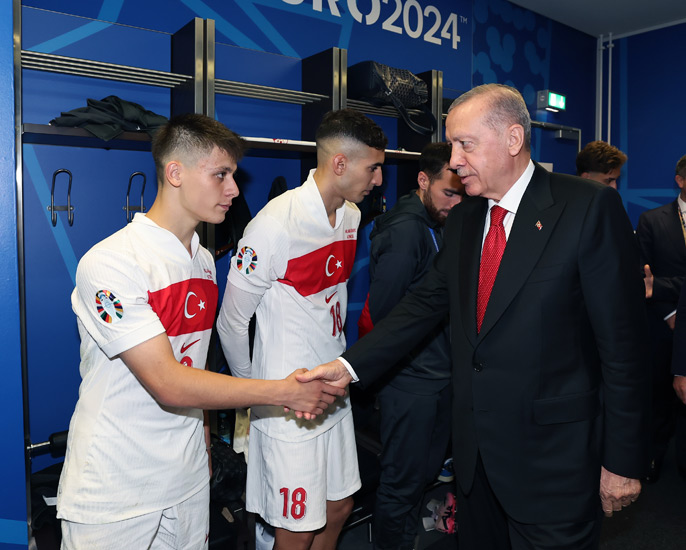 CUMHURBAŞKANI ERDOĞAN’DAN MİLLİLERE TEBRİK