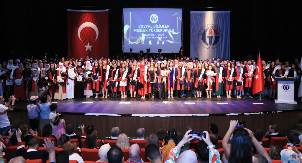 GAÜN SOSYAL BİLİMLER MYO’DA DİPLOMA HEYECANI