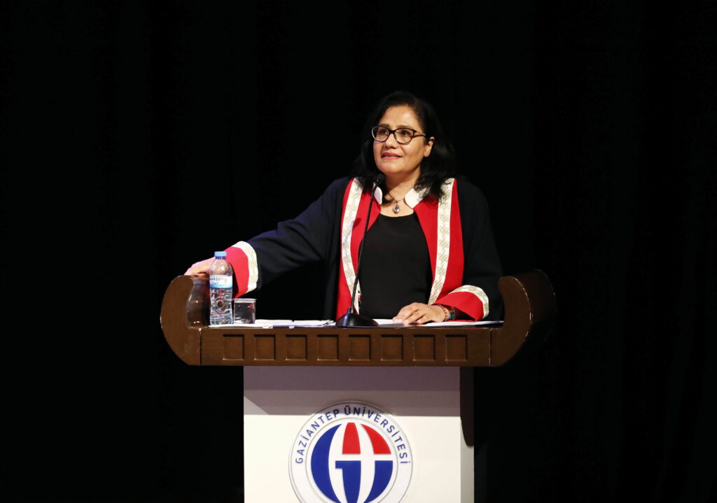 GAÜN TMDK ÖĞRENCİLERİNİN MEZUNİYET SEVİNCİ