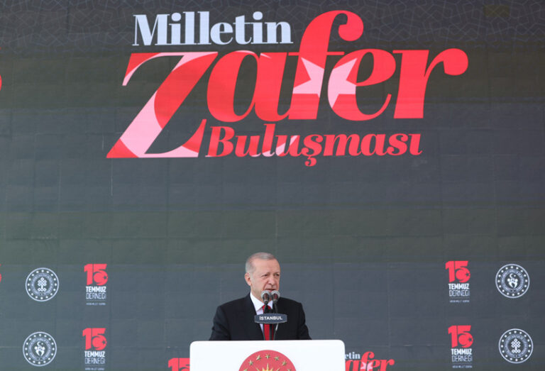Cumhurbaşkanı Erdoğan:  “15 Temmuz’a iftiralar atanlar, Türkiye üzerine tezgâhlanmak istenen tiyatronun birer figüranıdır”