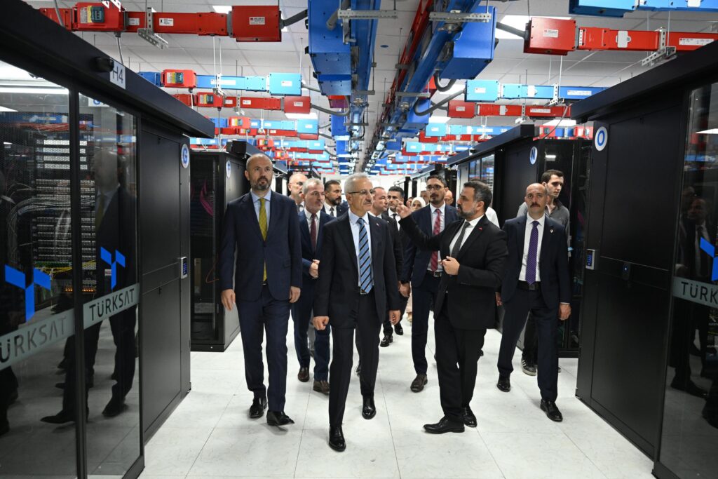 PTT’NİN KALBİ; KARGO İŞLEME VE DAĞITIM MERKEZİ